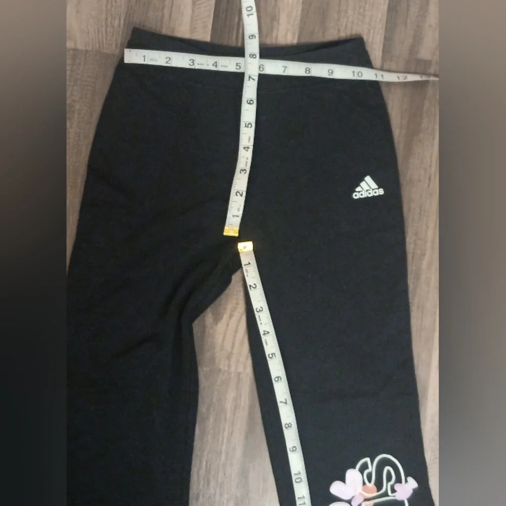 𝑨𝒅𝒊𝒅𝒂𝒔 & 𝑪𝒚𝒏𝒕𝒉𝒊𝒂 𝑹𝒐𝒘𝒍𝒆𝒚 𝑺𝒆𝒕 - Picture 9 of 11